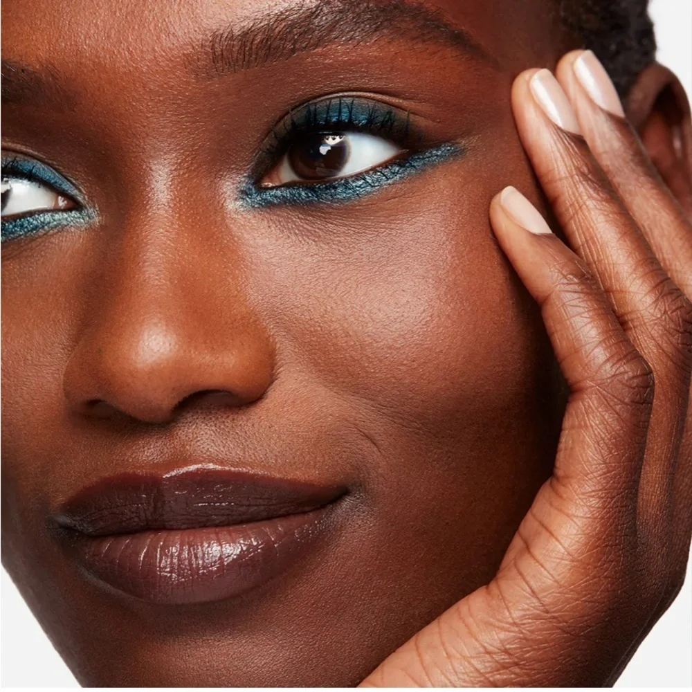 MAKE 2-pack waterproof gel eyeliner. Two colors; teal and tan for one low price!